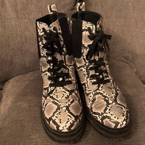 Circus by Sam Edelman Snakeskin combat boot